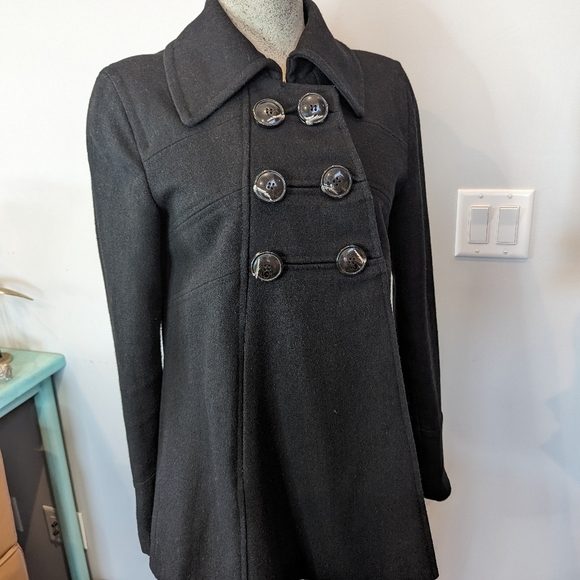 Black swing coat, wool blend woman's Size Medium - Picture 6 of 12
